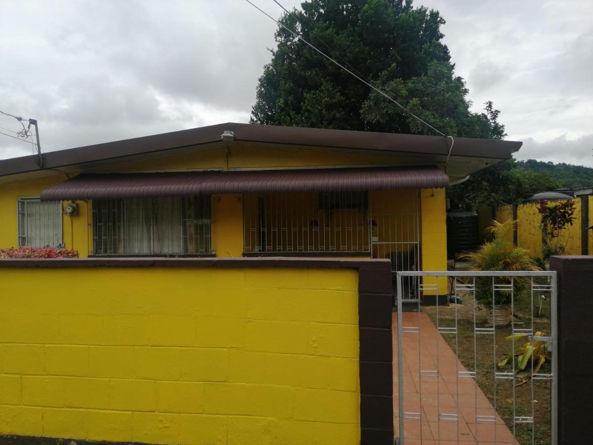 Petit Valley Tonys Guest House מראה חיצוני תמונה